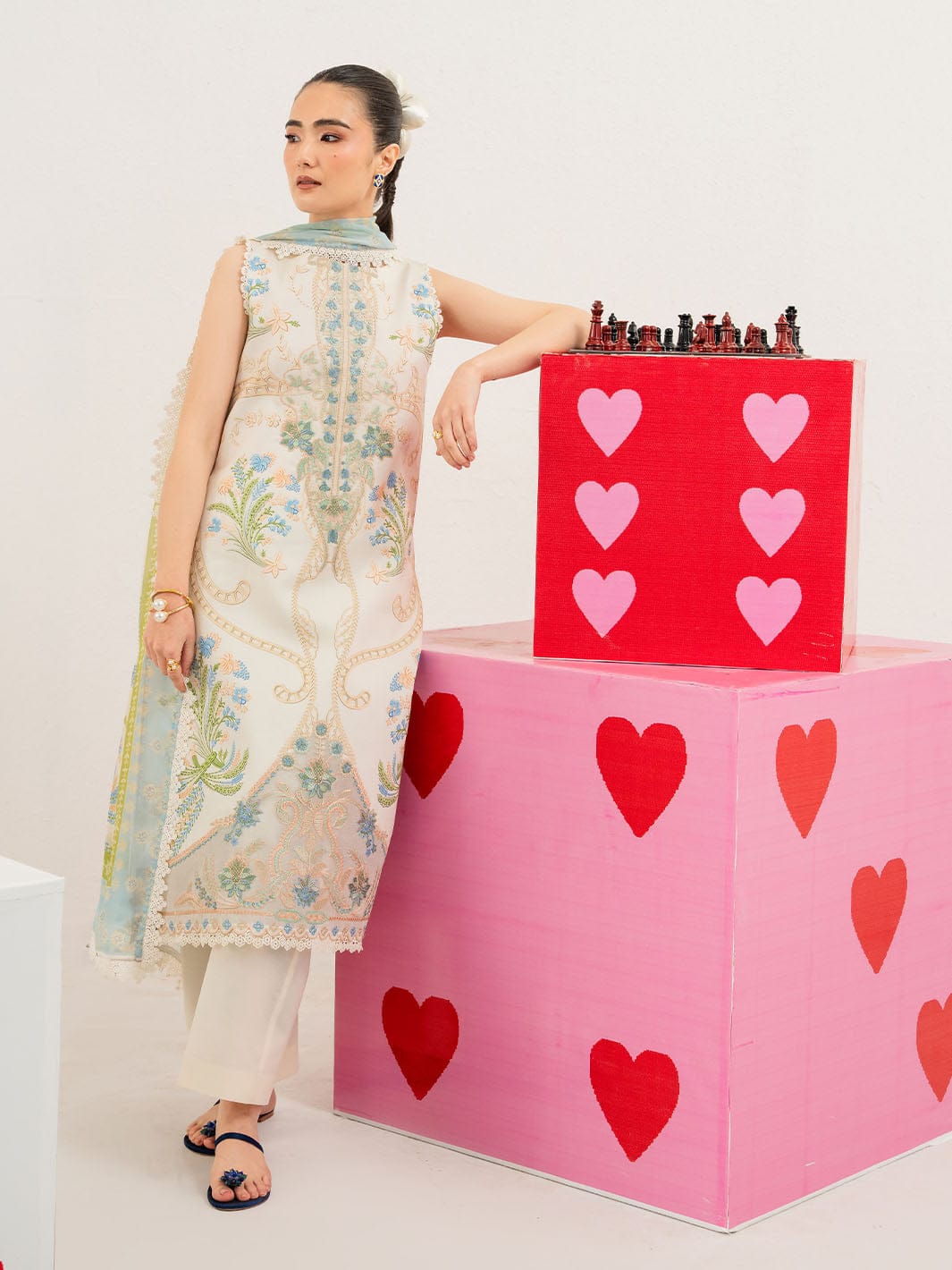 ANA-010 | 3PC Lawn Unstitched