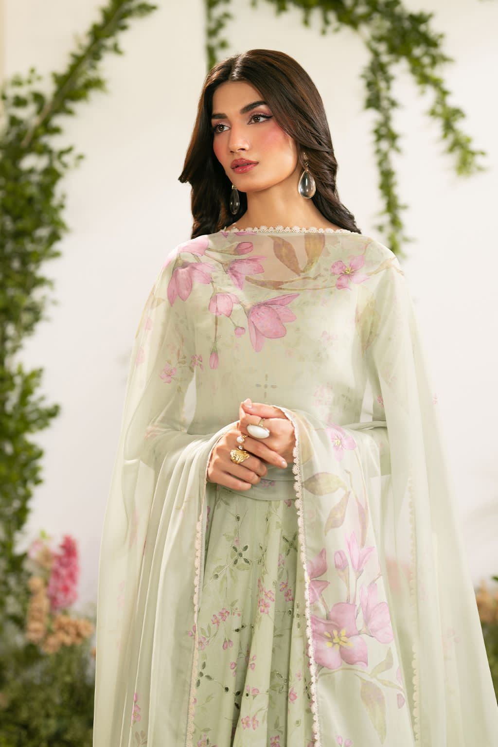IZNIK Unstitched 3Pcs Lawn Suit