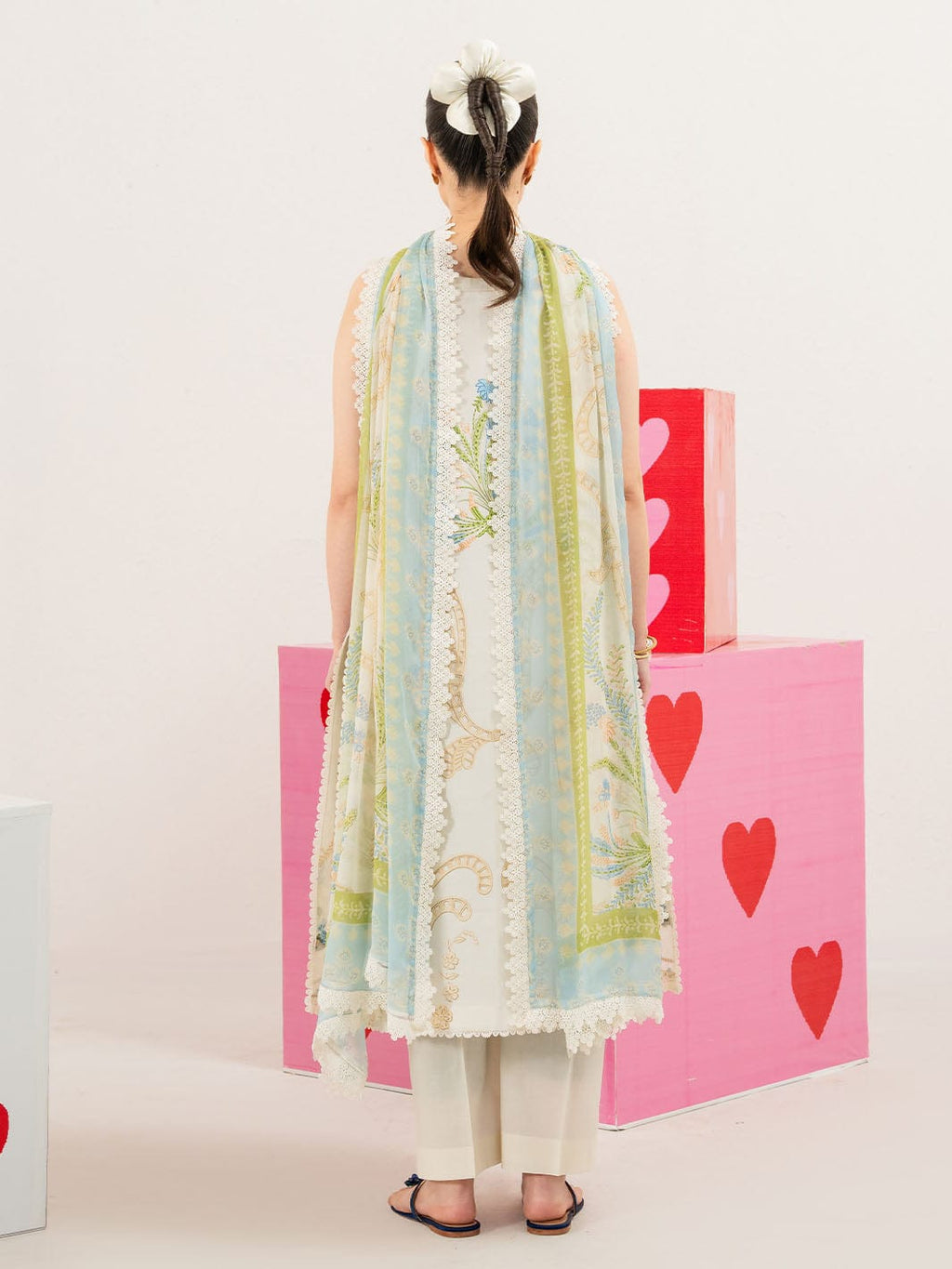 ANA-010 | 3PC Lawn Unstitched