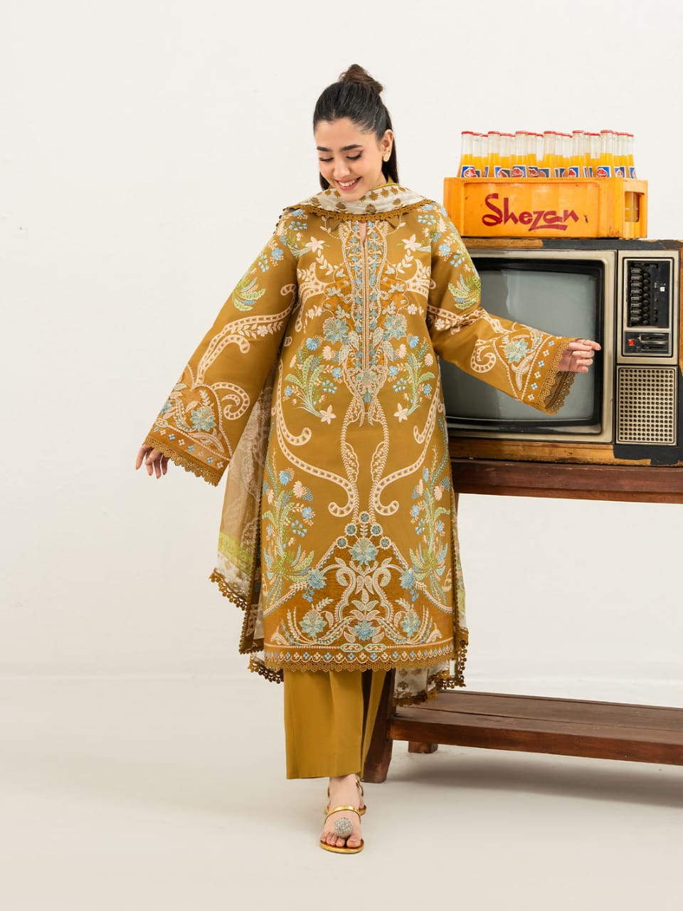 ANA-003 | 3 PC Lawn Unstitched