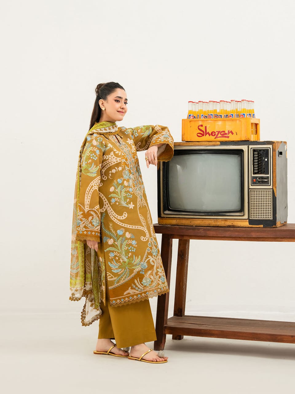 ANA-003 | 3 PC Lawn Unstitched